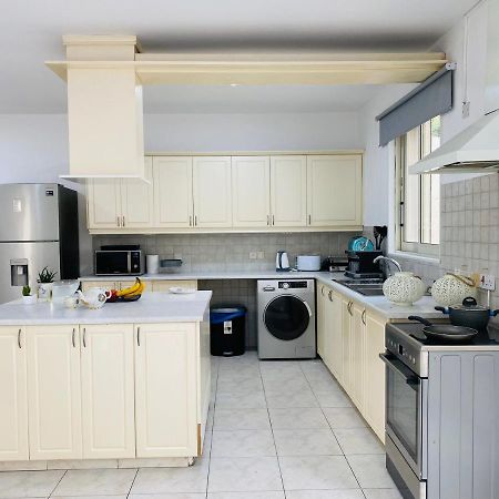 Gaia - 4 Bedroom House In Larnaka Exterior foto